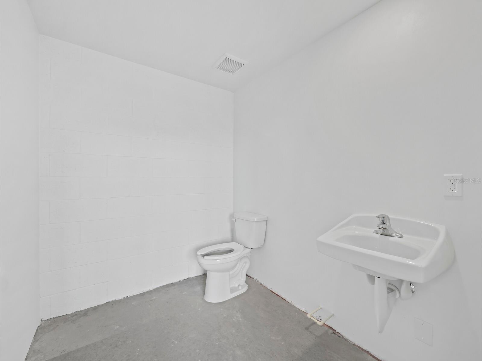 829 57th Street E #14 Bradenton FL 34208 A4698834 image9
