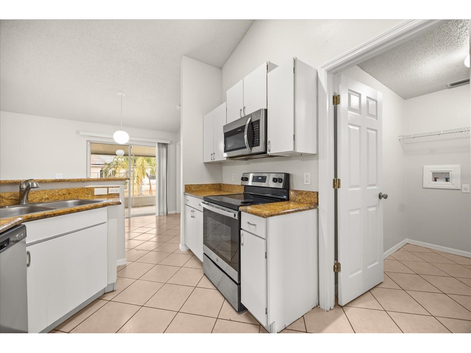 829 Abbeville Court Kissimmee FL 34759 O6382534 image7