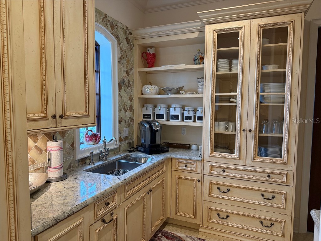 829 Bruce Avenue Clearwater Beach FL 33767 TB8441451 image11