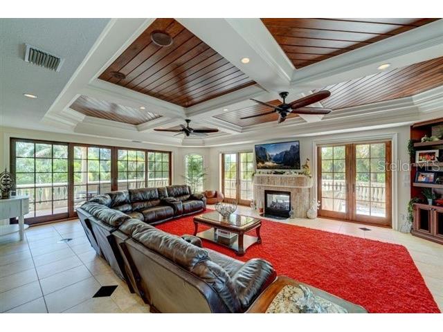 829 Bruce Avenue Clearwater Beach FL 33767 TB8441451 image16