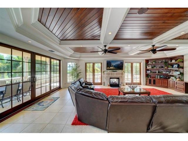 829 Bruce Avenue Clearwater Beach FL 33767 TB8441451 image17