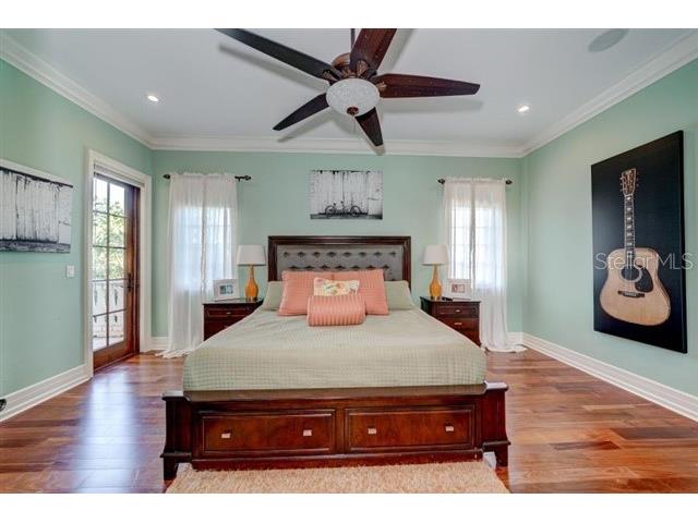 829 Bruce Avenue Clearwater Beach FL 33767 TB8441451 image31