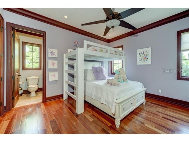 829 Bruce Avenue Clearwater Beach FL 33767 TB8441451 image38