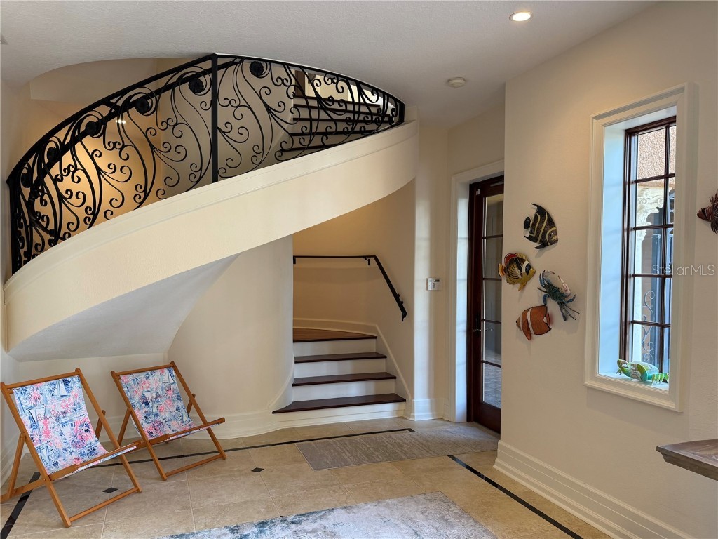 829 Bruce Avenue Clearwater Beach FL 33767 TB8441451 image4