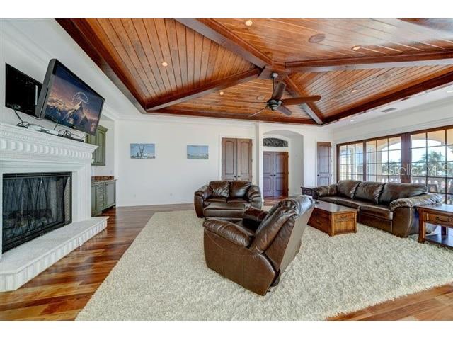 829 Bruce Avenue Clearwater Beach FL 33767 TB8441451 image43