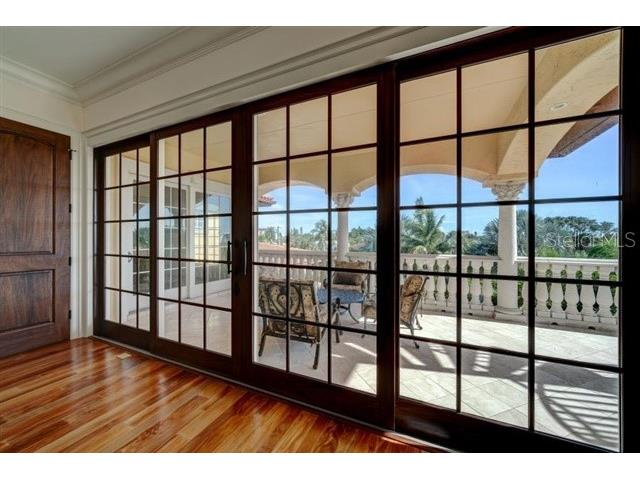 829 Bruce Avenue Clearwater Beach FL 33767 TB8441451 image44