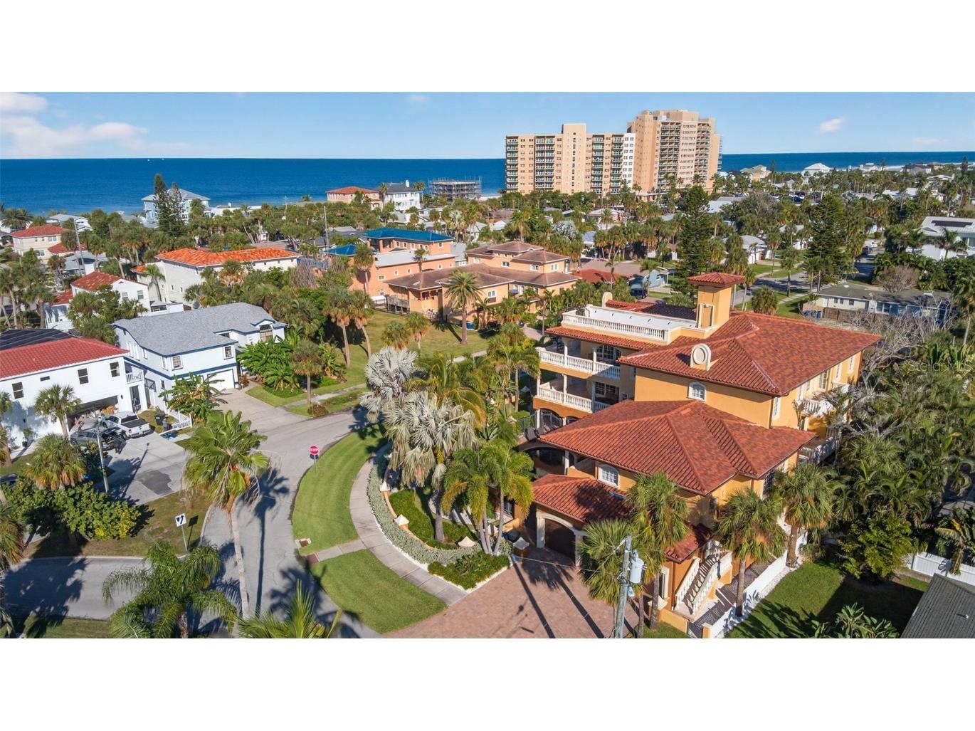 829 Bruce Avenue Clearwater Beach FL 33767 TB8441451 image60
