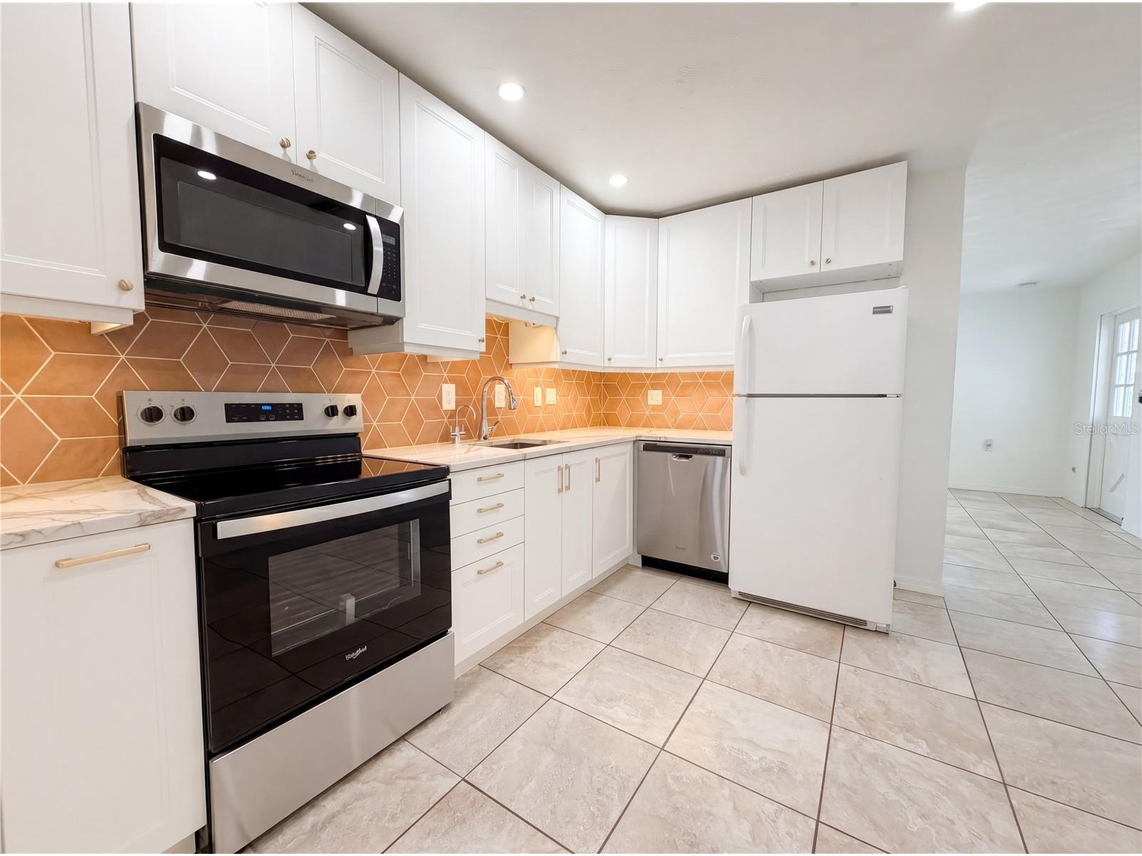829 E 4th Street Englewood FL 34223 O6400871 image2