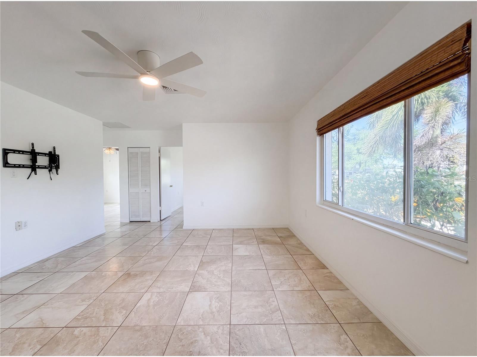 829 E 4th Street Englewood FL 34223 O6400871 image3