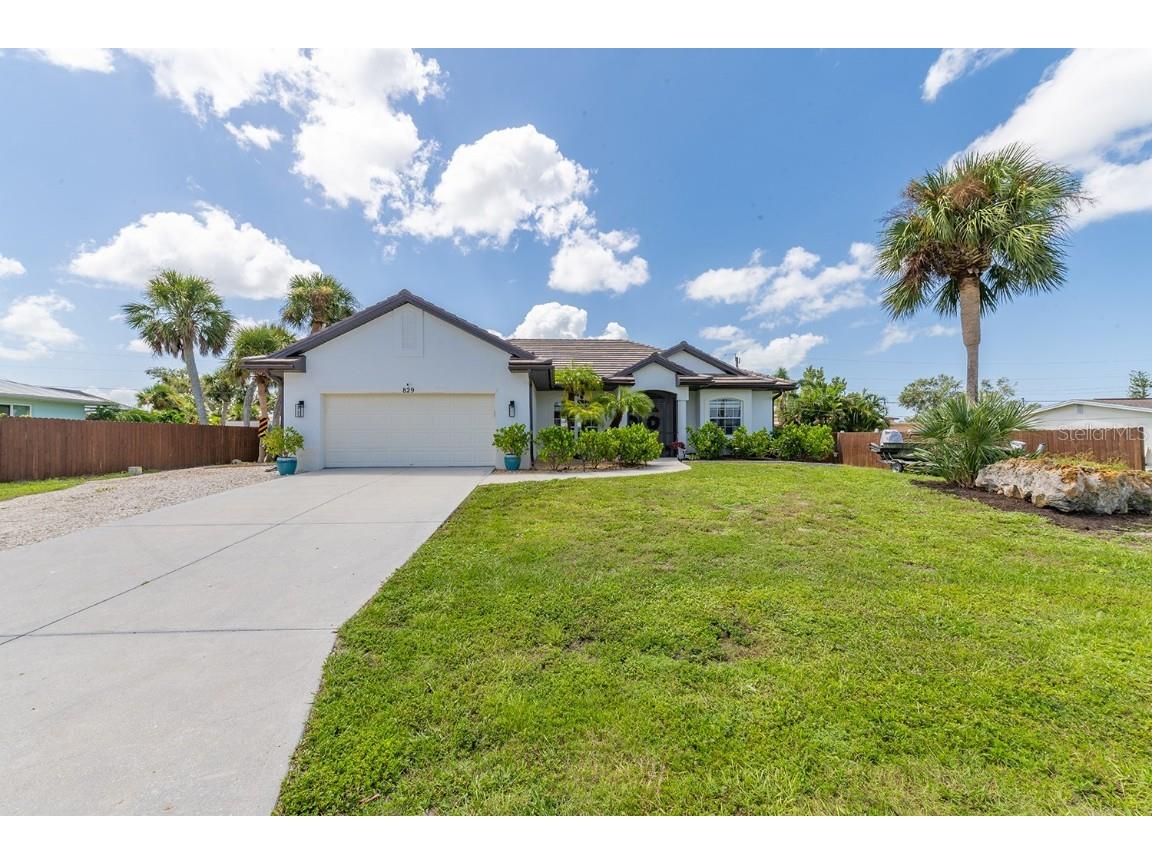 829 E 6th Street Englewood FL 34223 C7479883 image1