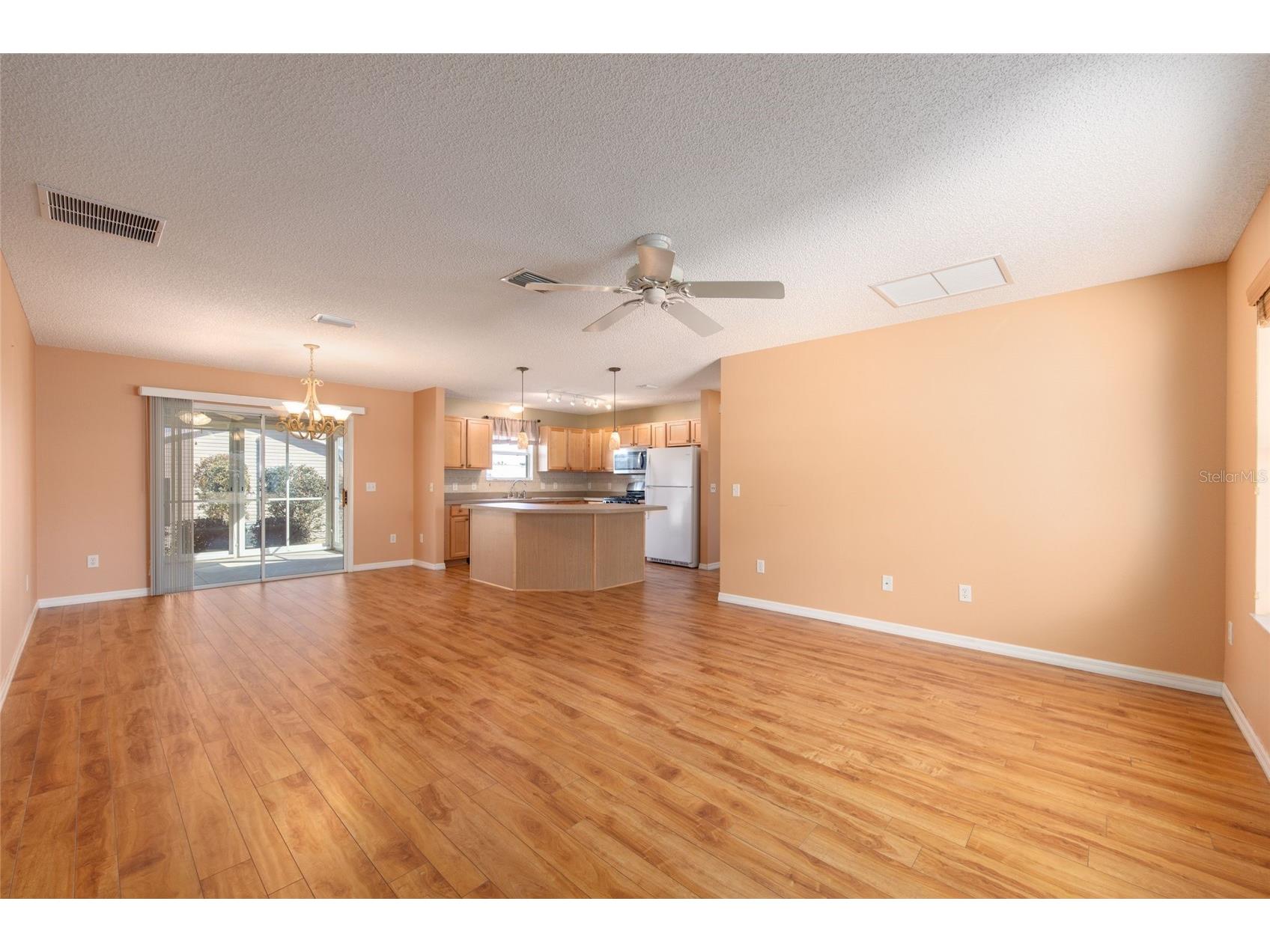 829 Evelynton Loop The Villages FL 32162 G5107817 image2