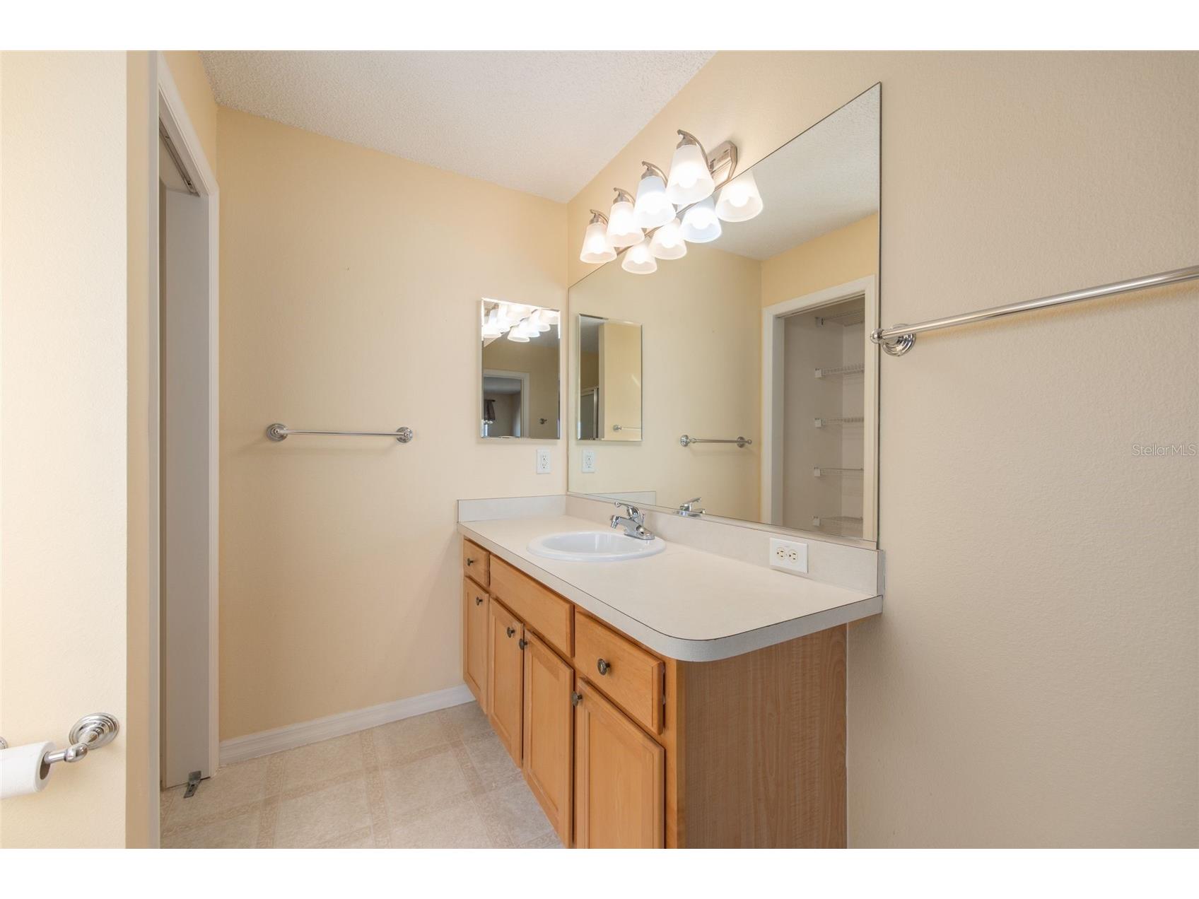 829 Evelynton Loop The Villages FL 32162 G5107817 image6