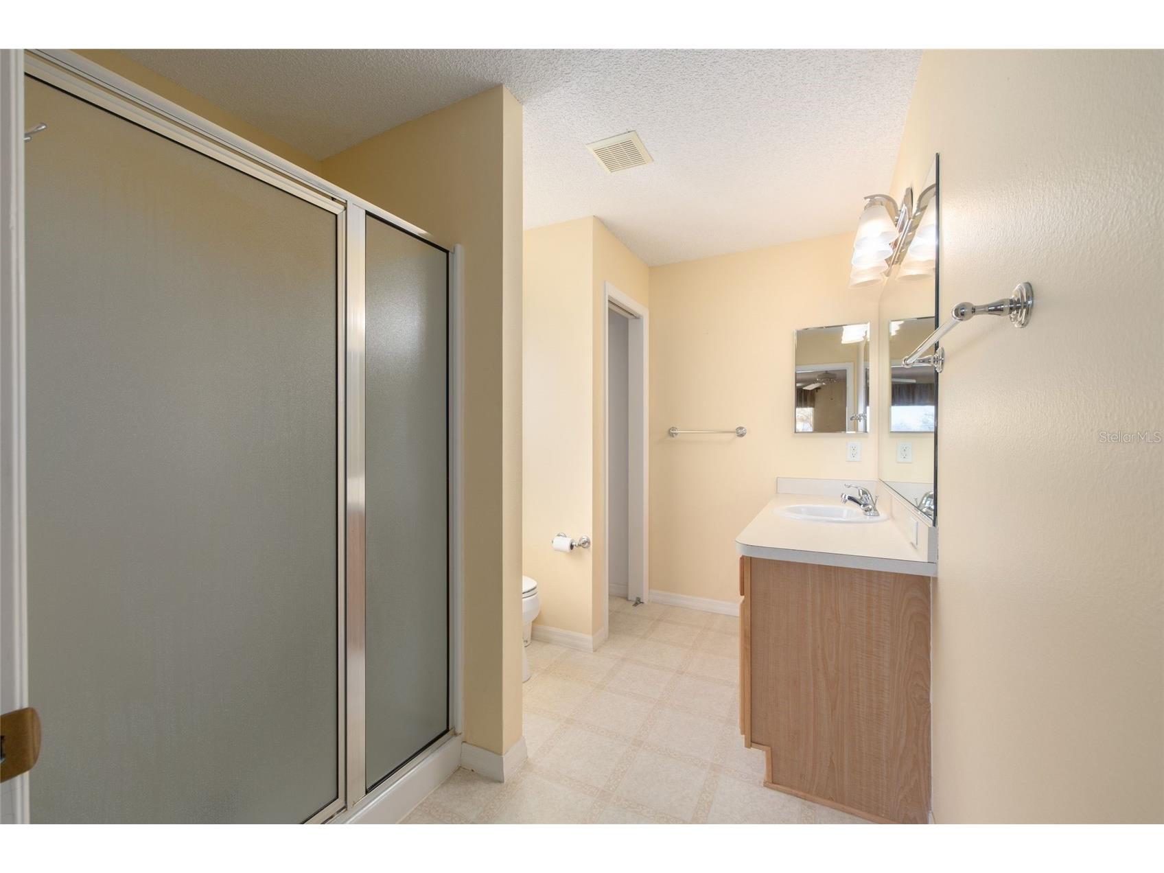 829 Evelynton Loop The Villages FL 32162 G5107817 image7