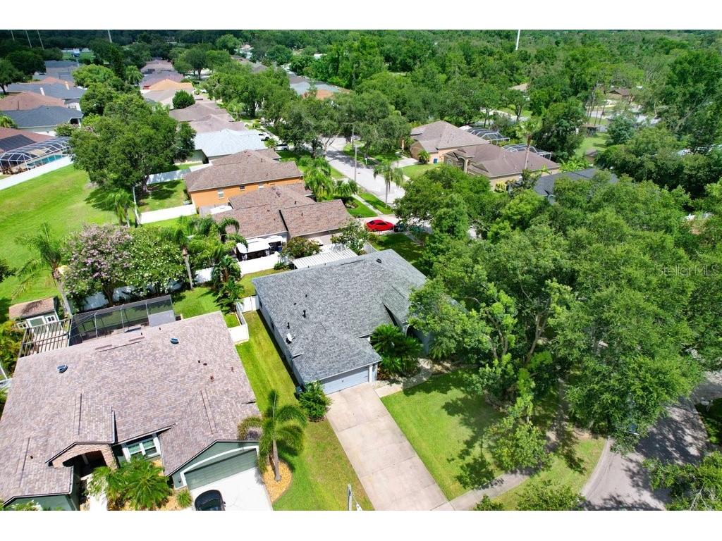 829 Innergary Place Valrico FL 33594 TB8437539 image30