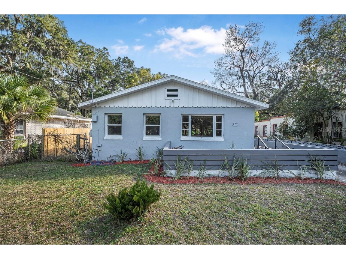 829 Madison Avenue Daytona Beach FL 32114 V4940777 image1
