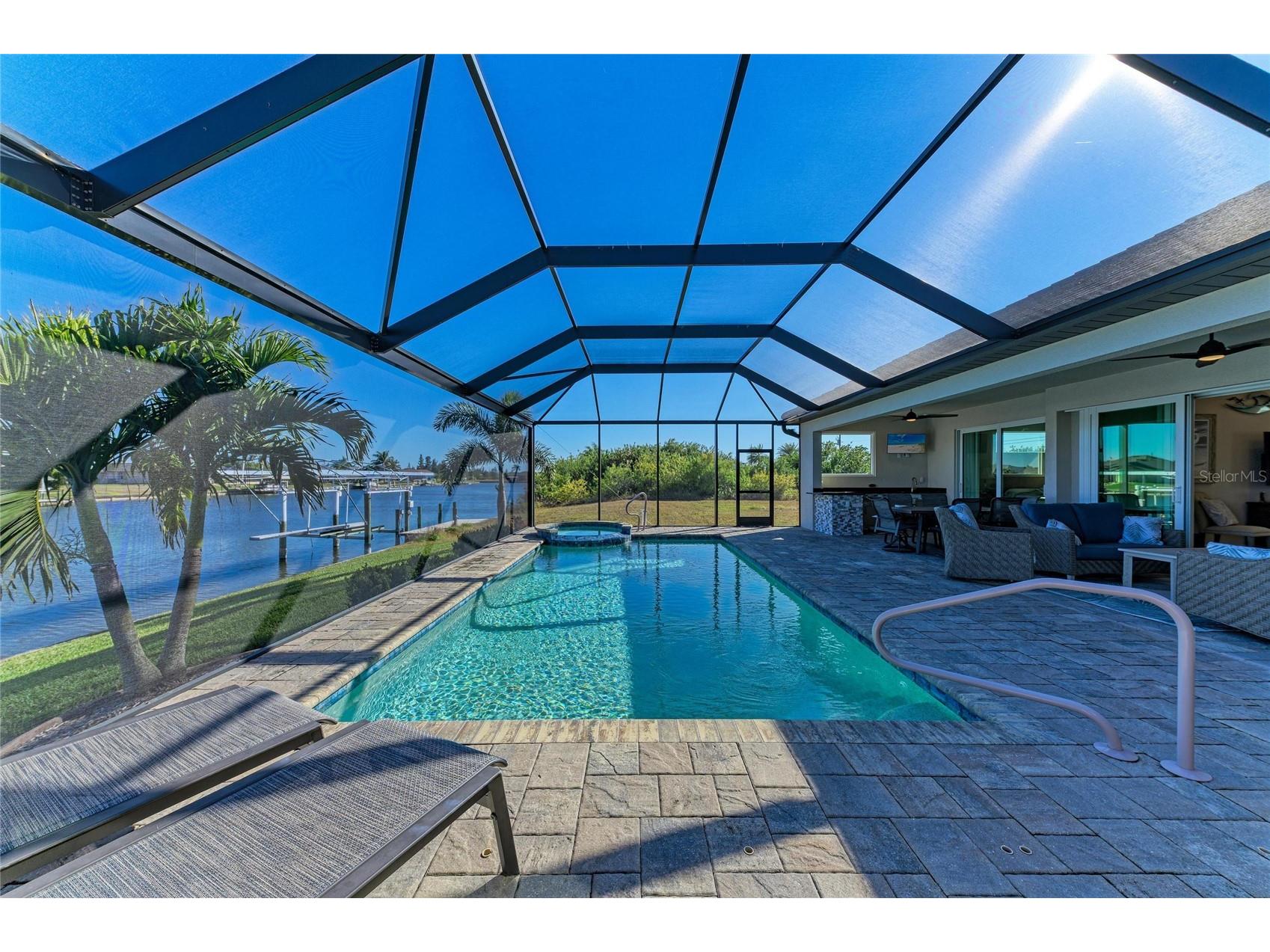 8290 Tracy Circle Port Charlotte FL 33981 - TRACY WATERWAY D6145999 image2