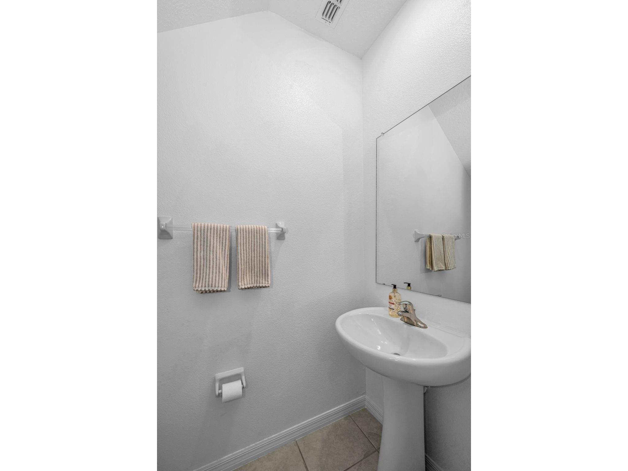 8291 Crescent Oaks Drive New Port Richey FL 34655 TB8504521 image18