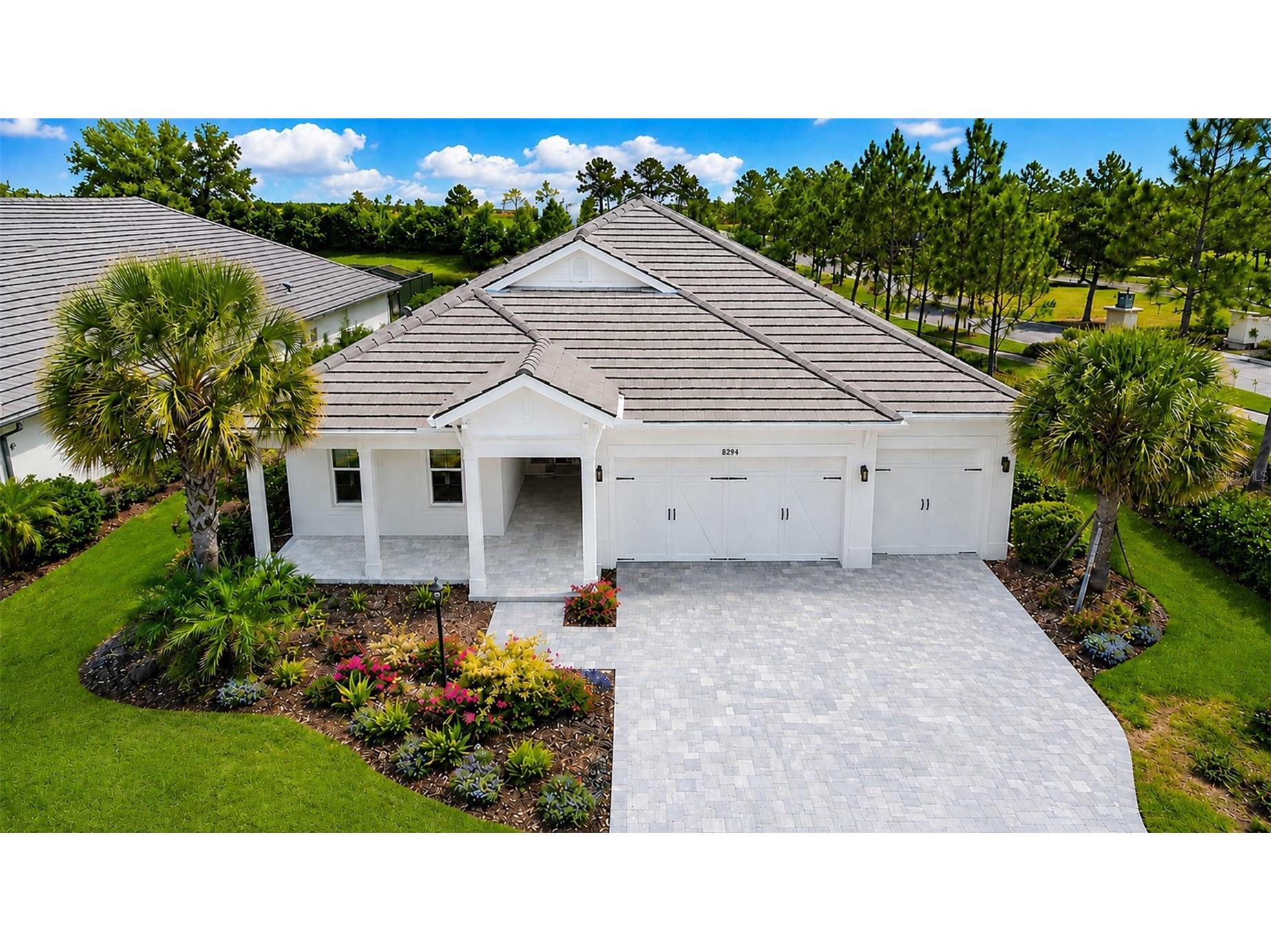8294 Grande Shores Drive Sarasota FL 34240 A4694938 image2