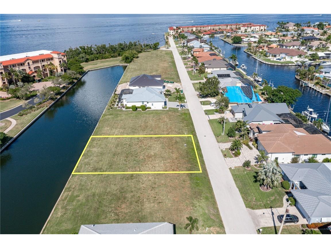 83 Colony Point Drive Punta Gorda FL 33950 C7483595 image8