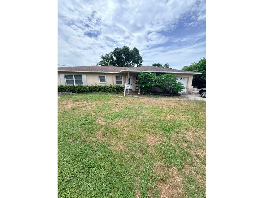 830 55th Avenue S Saint Petersburg FL 33705 TB8514646 image1