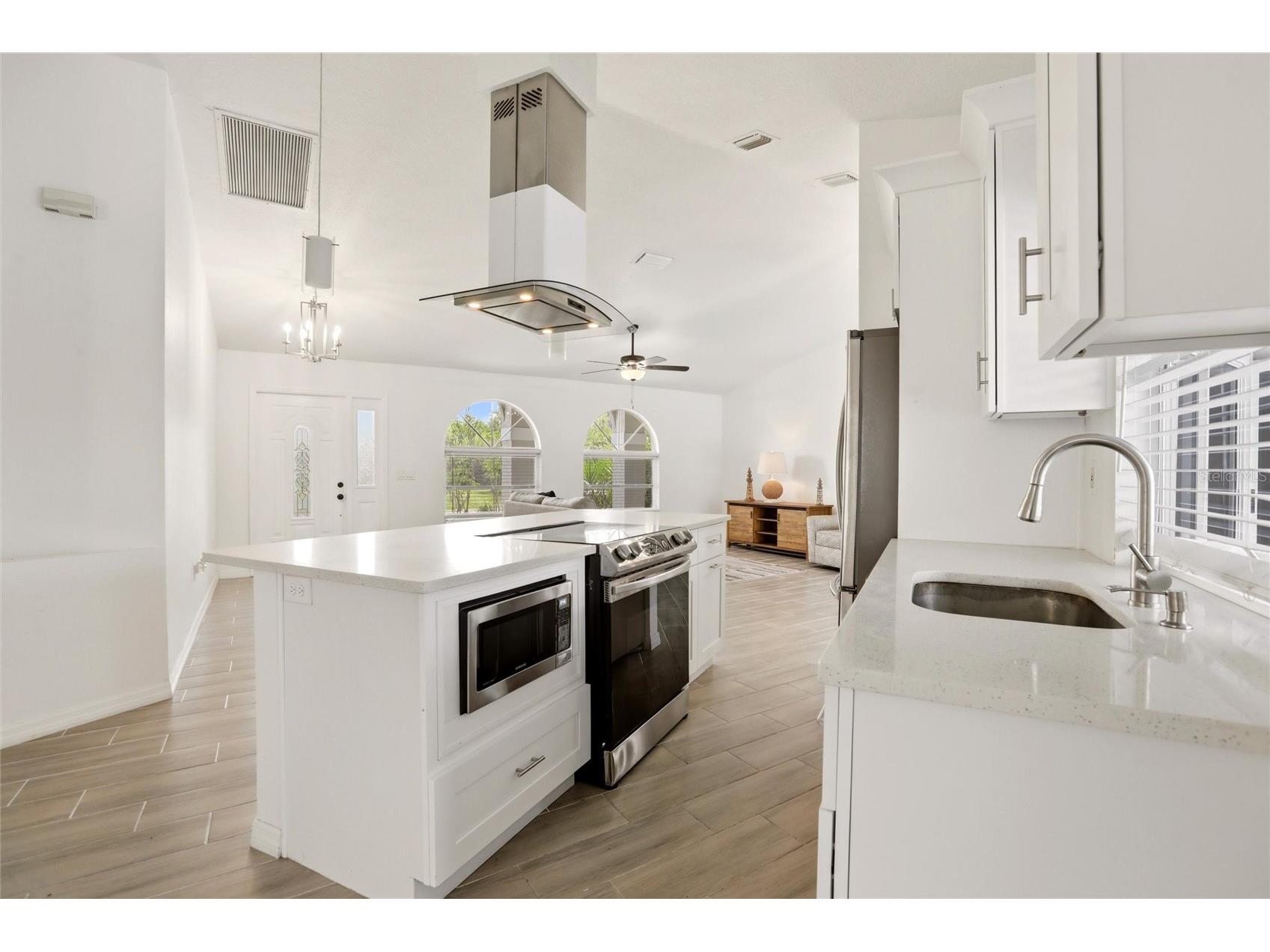 830 Columbia Street Port Charlotte FL 33948 C7524064 image6