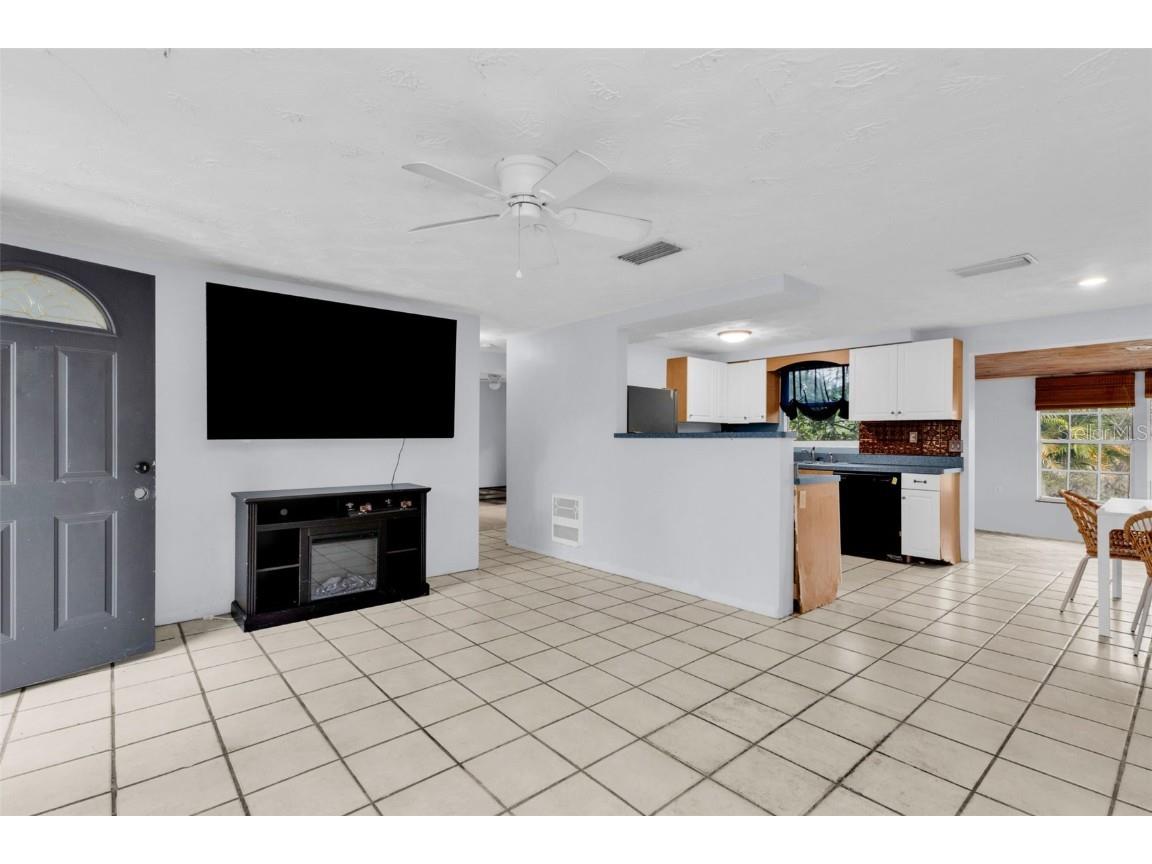 830 E 3rd Street Englewood FL 34223 C7519249 image5