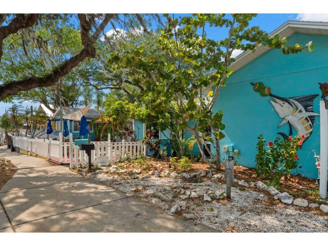 830 Franklin Circle Palm Harbor FL 34683 TB8421695 image37