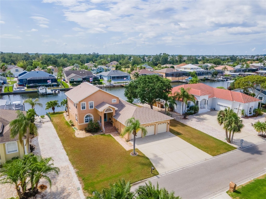 830 Golf Island Drive Apollo Beach FL 33572 - MASTERS CANAL T3428417 image1