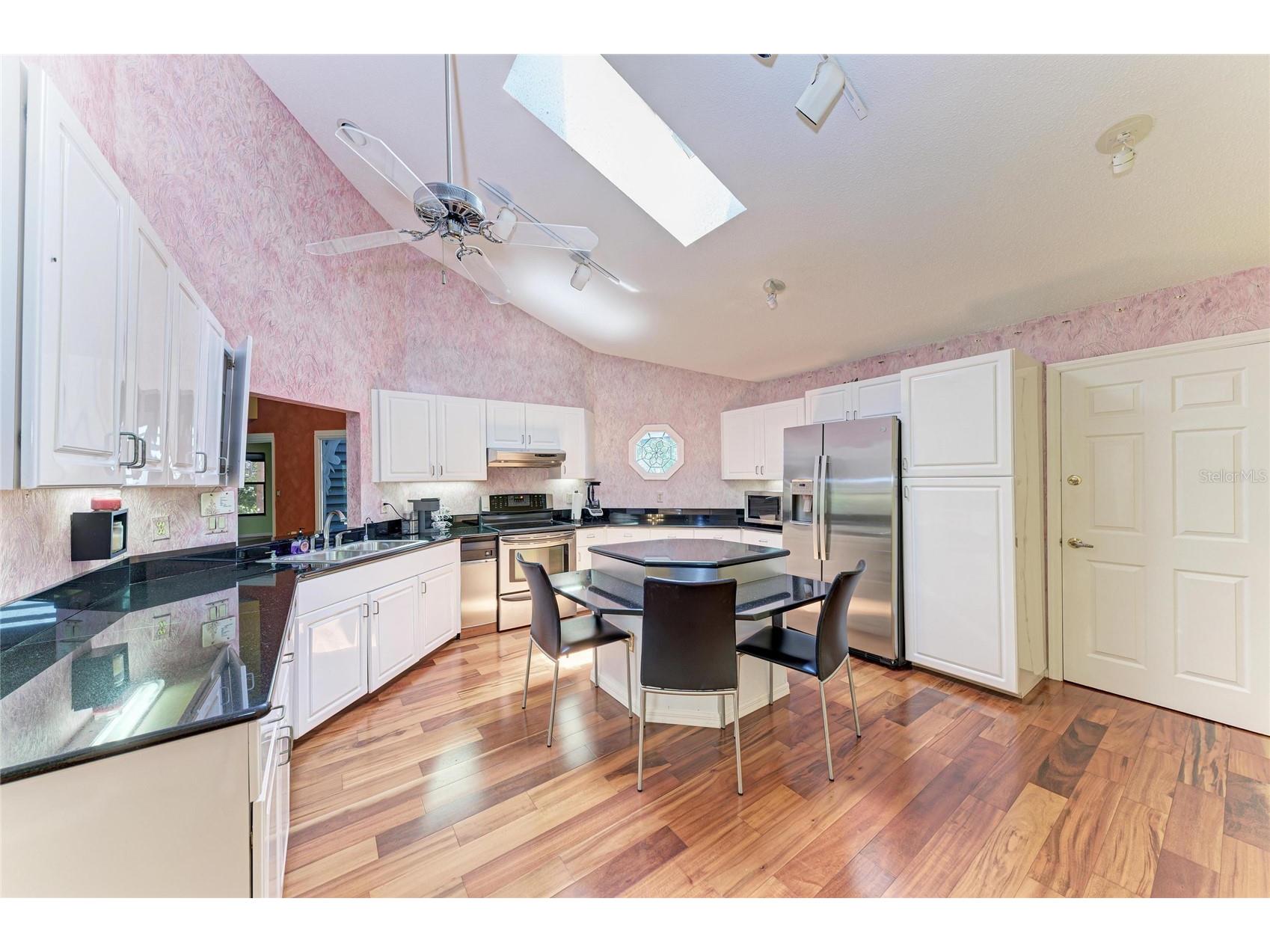 830 Hammockwood Court Sarasota FL 34232 A4691916 image5