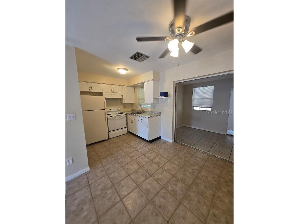 830 Highland Avenue N #2 Largo FL 33770 TB8430985 image3