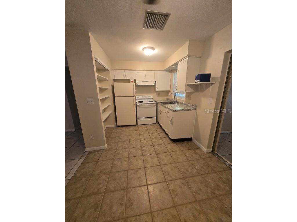 830 Highland Avenue N #2 Largo FL 33770 TB8430985 image5