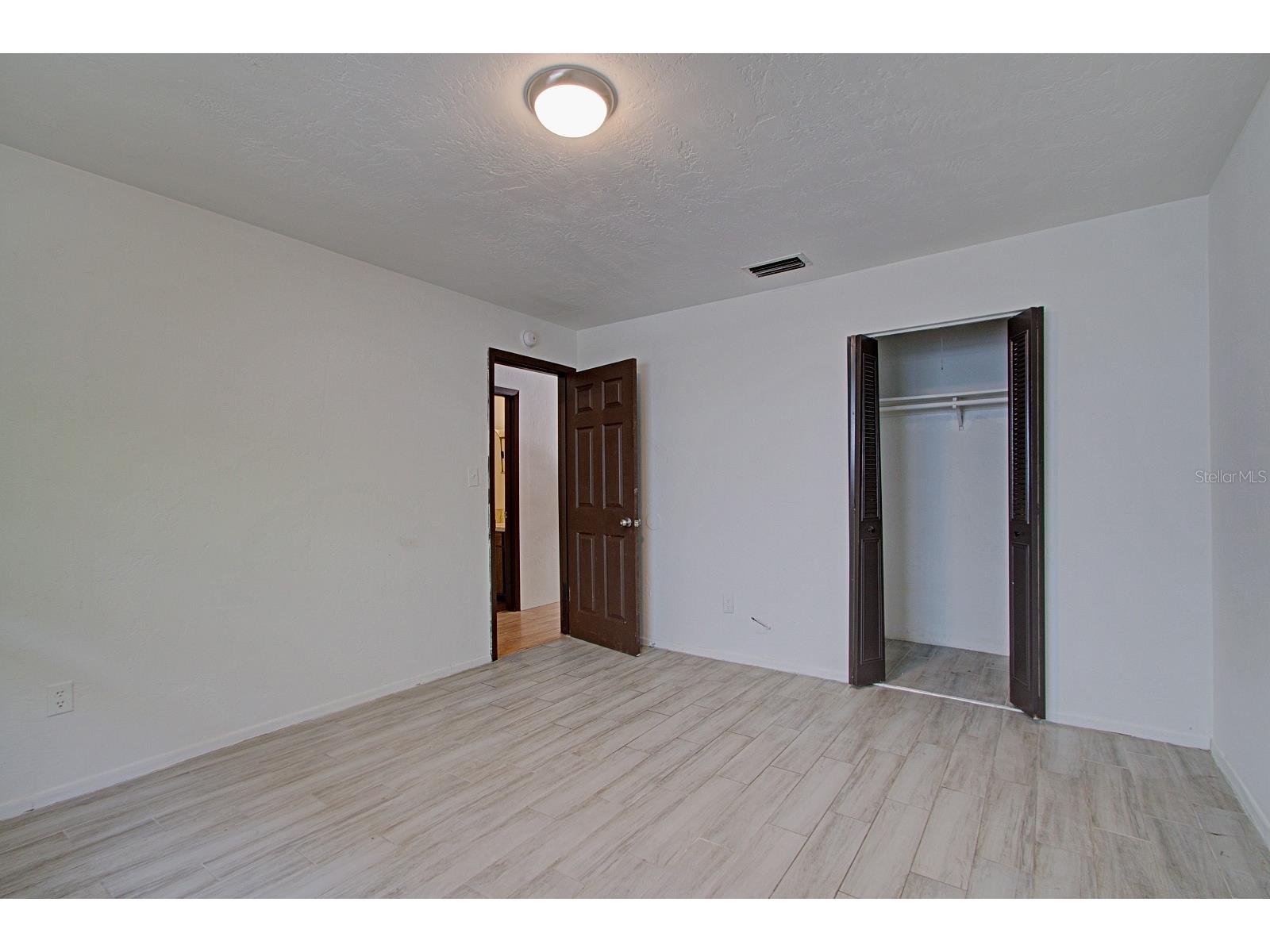830 N Clake Street Deland FL 32724 V4948862 image17