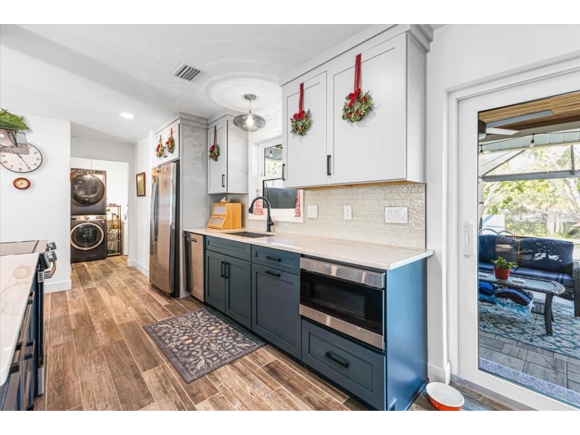 830 Park Road Englewood FL 34223 D6144879 image11