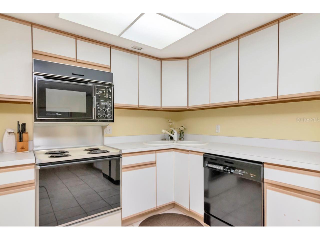 830 S Gulfview Boulevard #502 Clearwater Beach FL 33767 TB8471359 image38