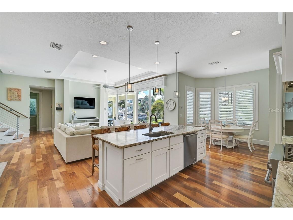 830 Tarawitt Drive Longboat Key FL 34228 A4660191 image10