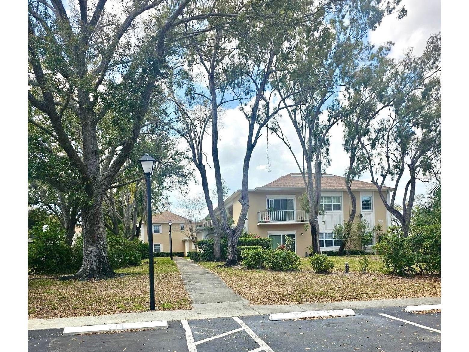 8300 Bardmoor Boulevard #105 Seminole FL 33777 O6386551 image1