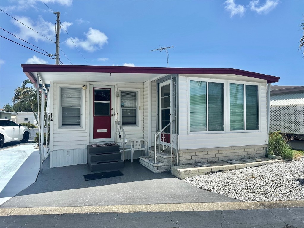 8300 Seminole Boulevard #314 Seminole FL 33772 TB8394728 image1