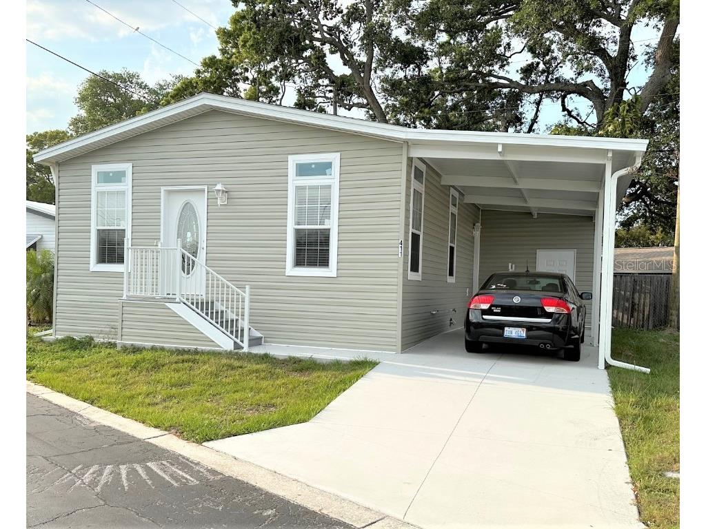 8300 Seminole Boulevard #411 Seminole FL 33772 U8193429 image1