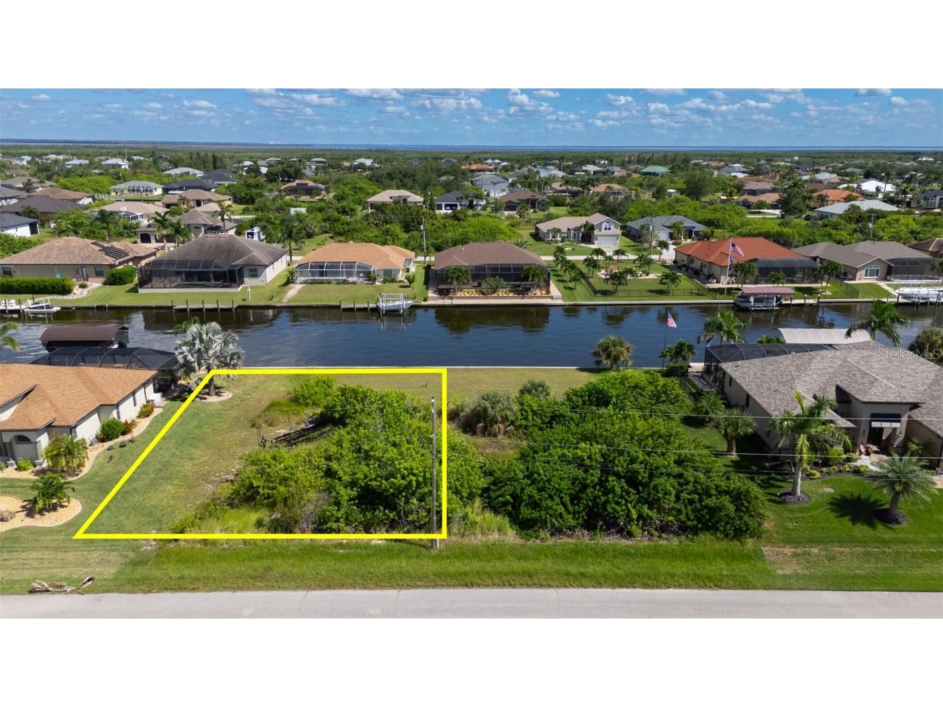 8300 Tecumseh Circle Port Charlotte FL 33981 - TECUMSEH WATERWAY C7516325 image1