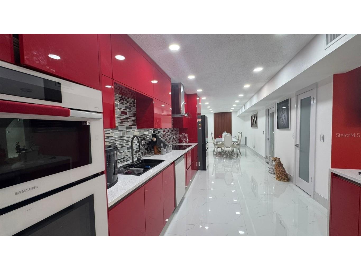 8301 Lopez Drive Tampa FL 33615 TB8448073 image24