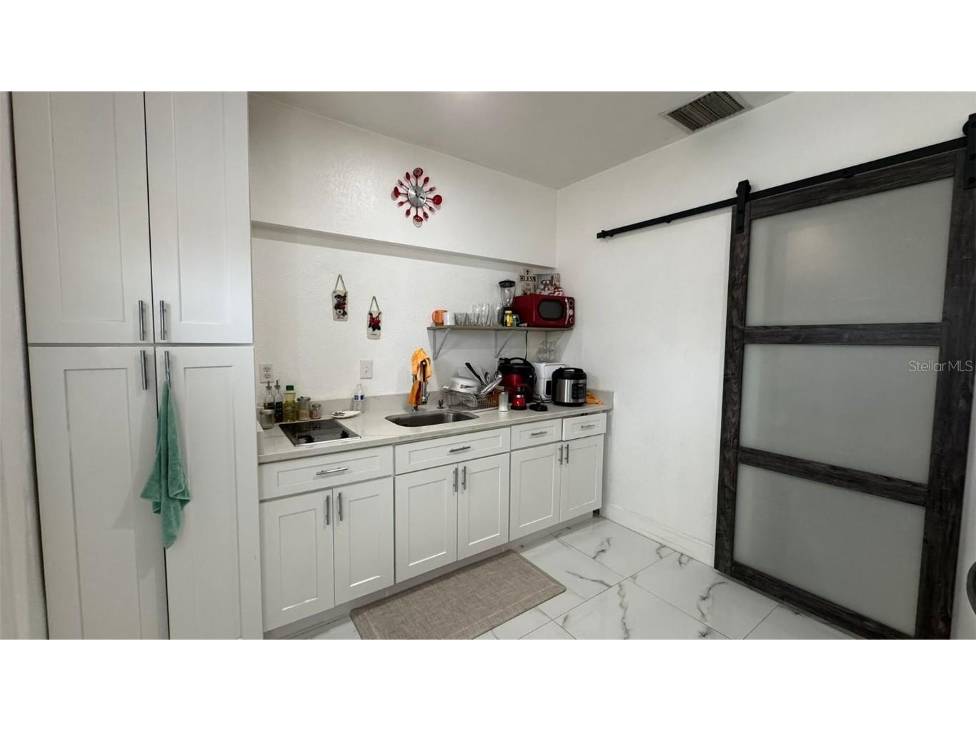 8301 Lopez Drive Tampa FL 33615 TB8448073 image5