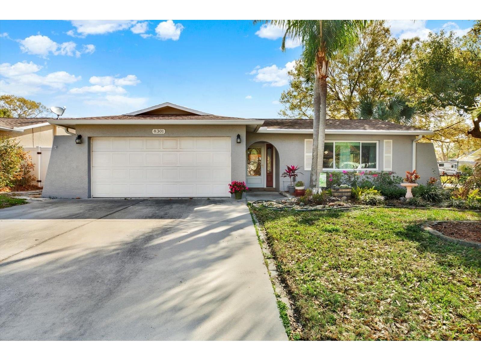 8301 Monarch Circle Seminole FL 33772 TB8480948 image1