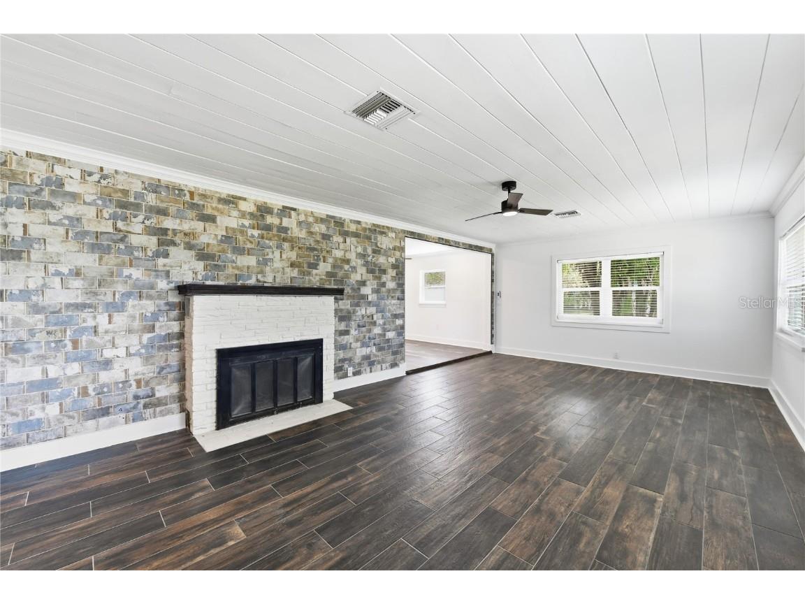 8301 Riverside Drive NE Saint Petersburg FL 33702 O6363359 image3