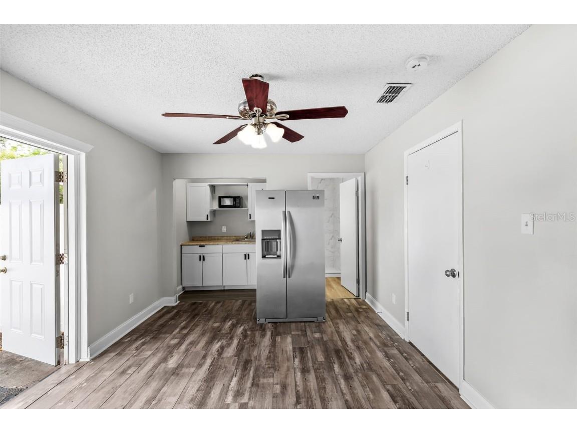 8302 Jackson Springs Road Tampa FL 33615 TB8425627 image33