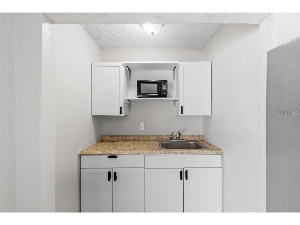 8302 Jackson Springs Road Tampa FL 33615 TB8425627 image34