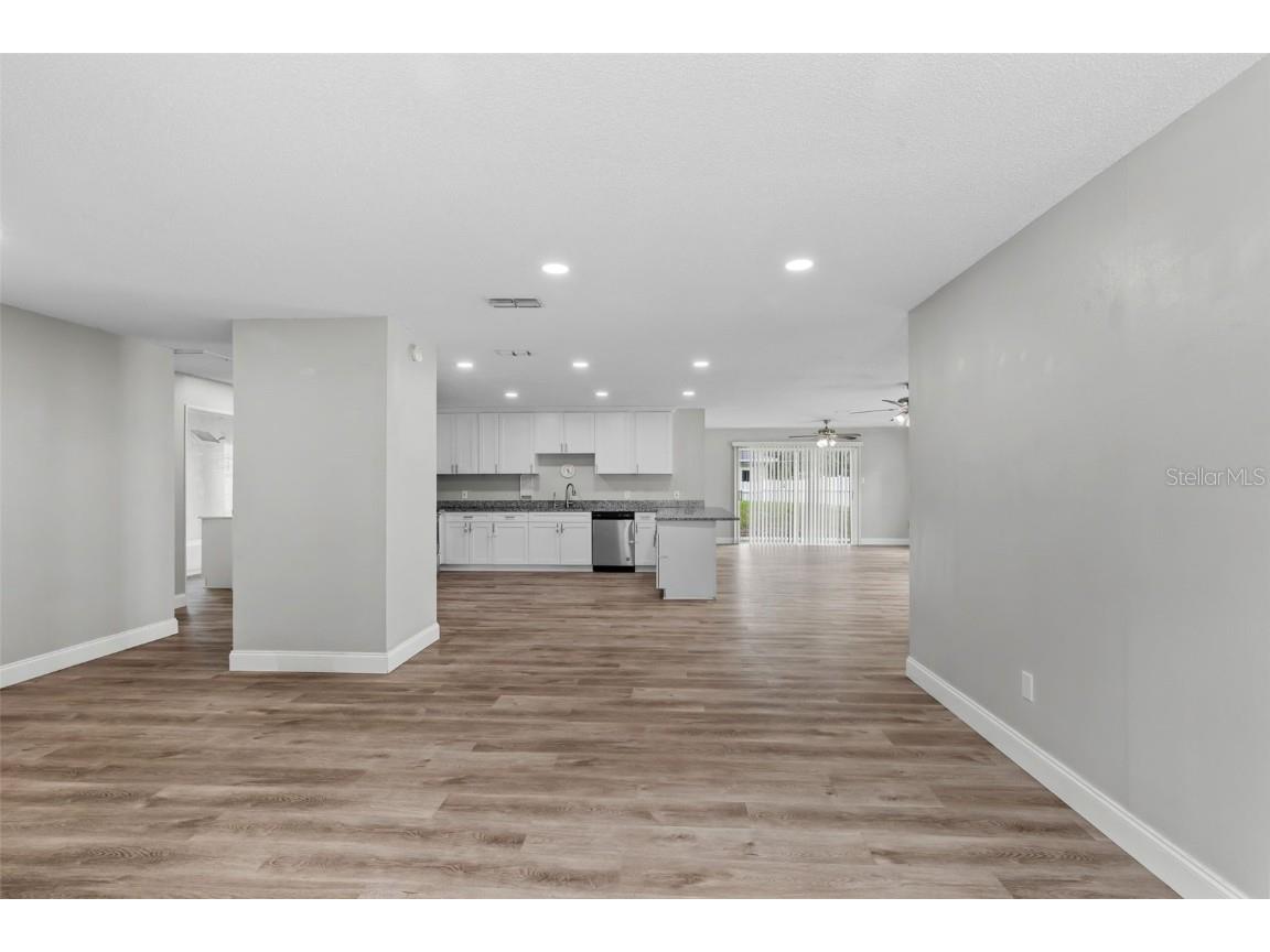 8302 Jackson Springs Road Tampa FL 33615 TB8425627 image8