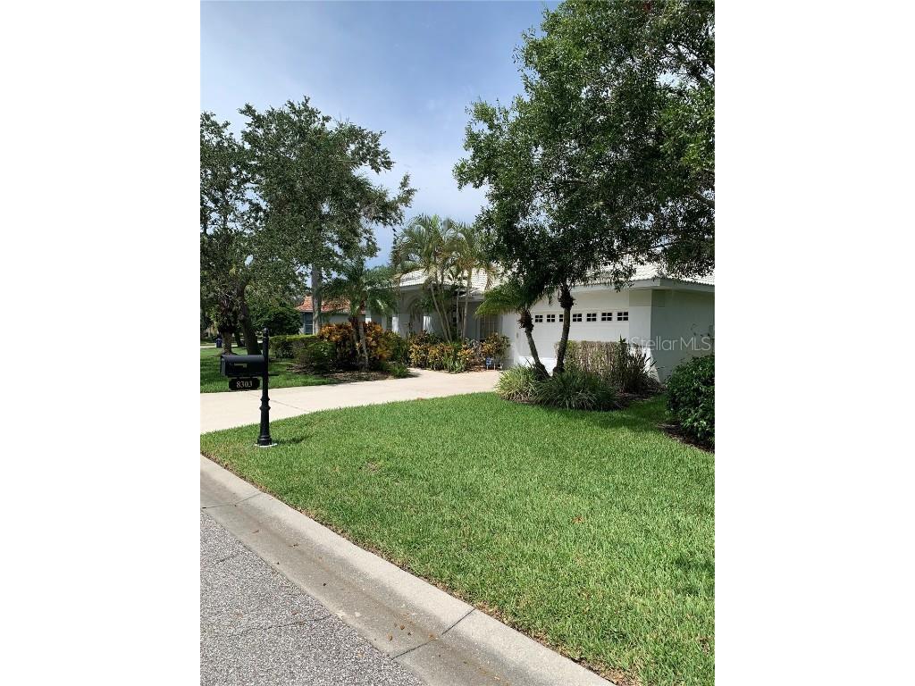 8303 Deerbrook Circle Sarasota FL 34238 A4583487 image1