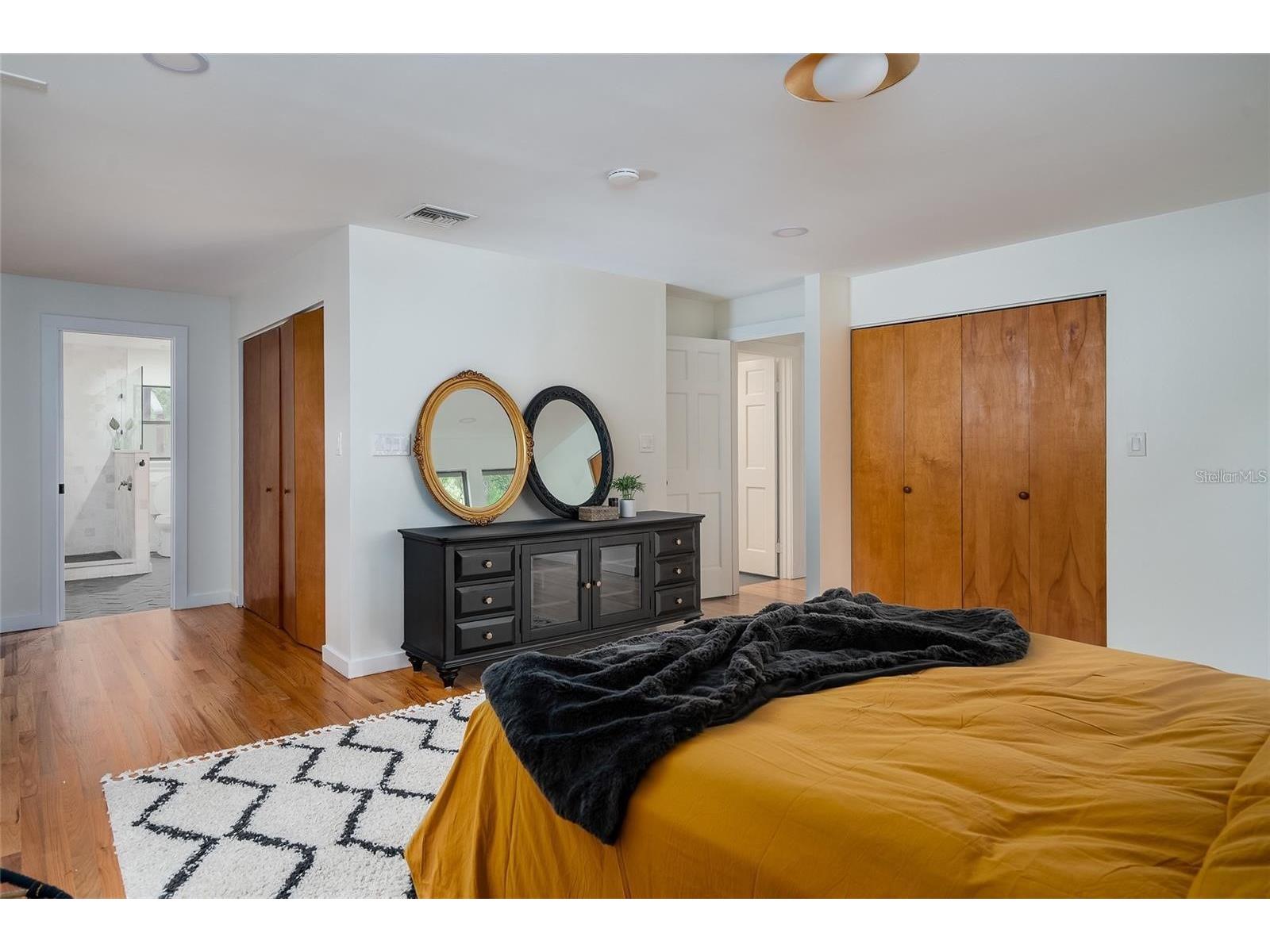 8303 N River Oaks Court Tampa FL 33617 TB8486414 image19