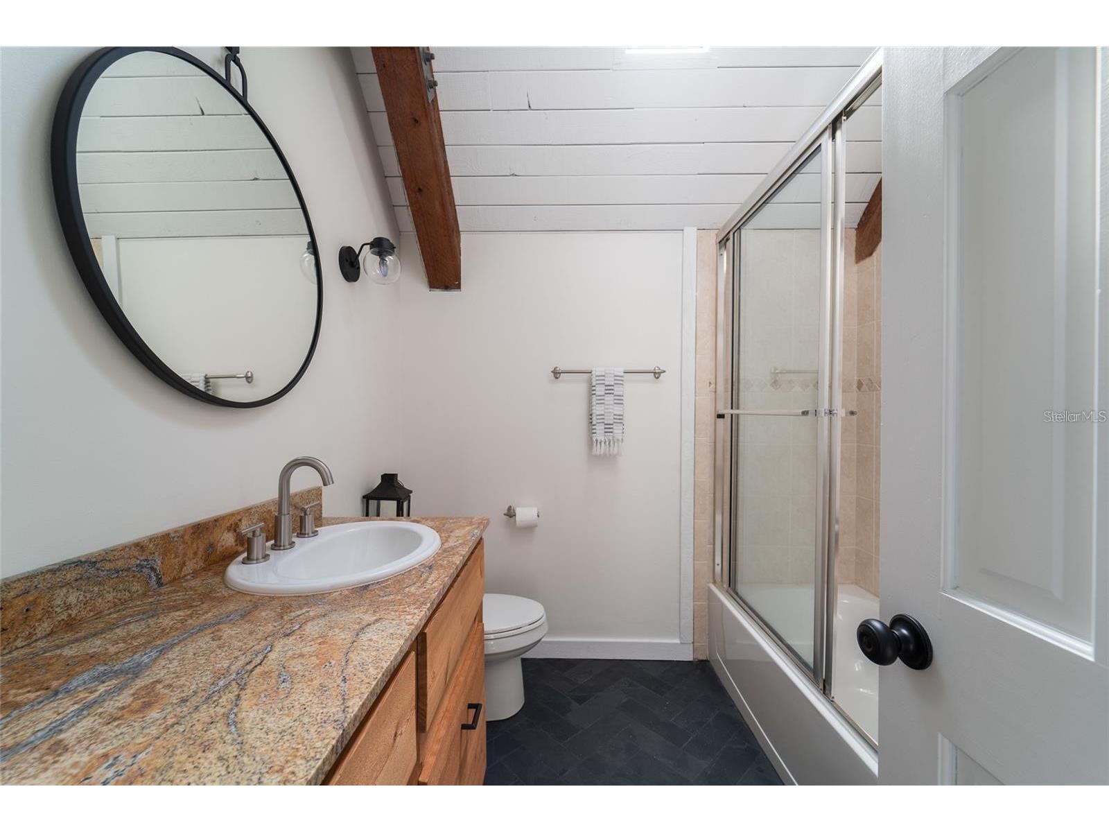 8303 N River Oaks Court Tampa FL 33617 TB8486414 image25