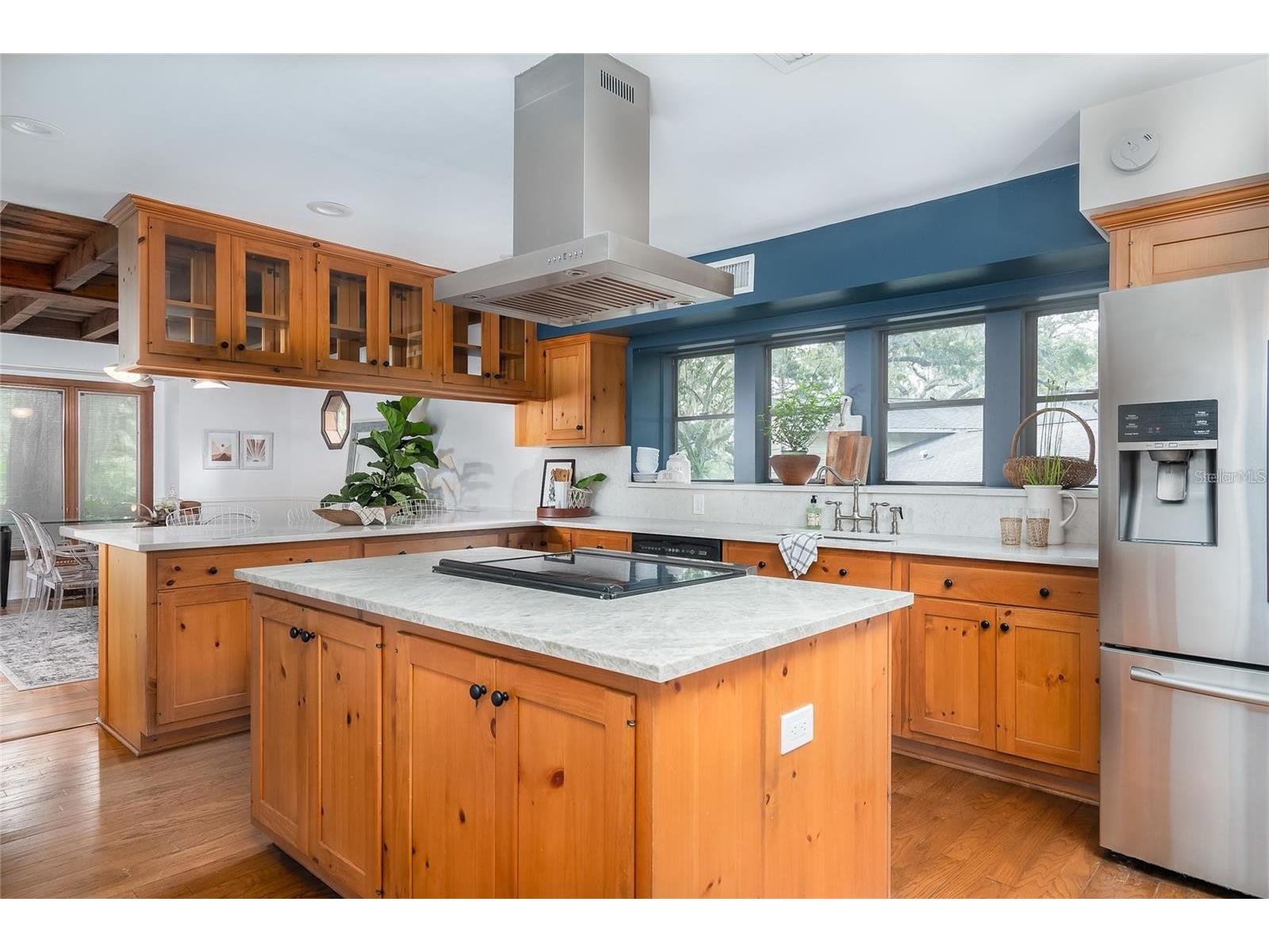 8303 N River Oaks Court Tampa FL 33617 TB8486414 image8